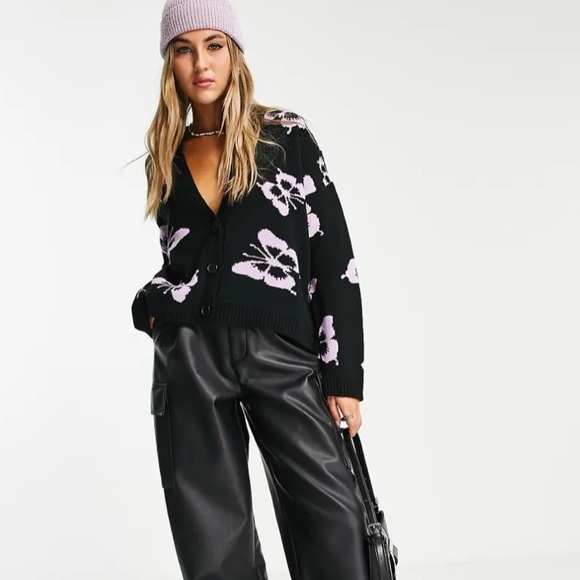 ASOS DESIGN cardigan with butterfly pattern in black - Picture 2 of 4